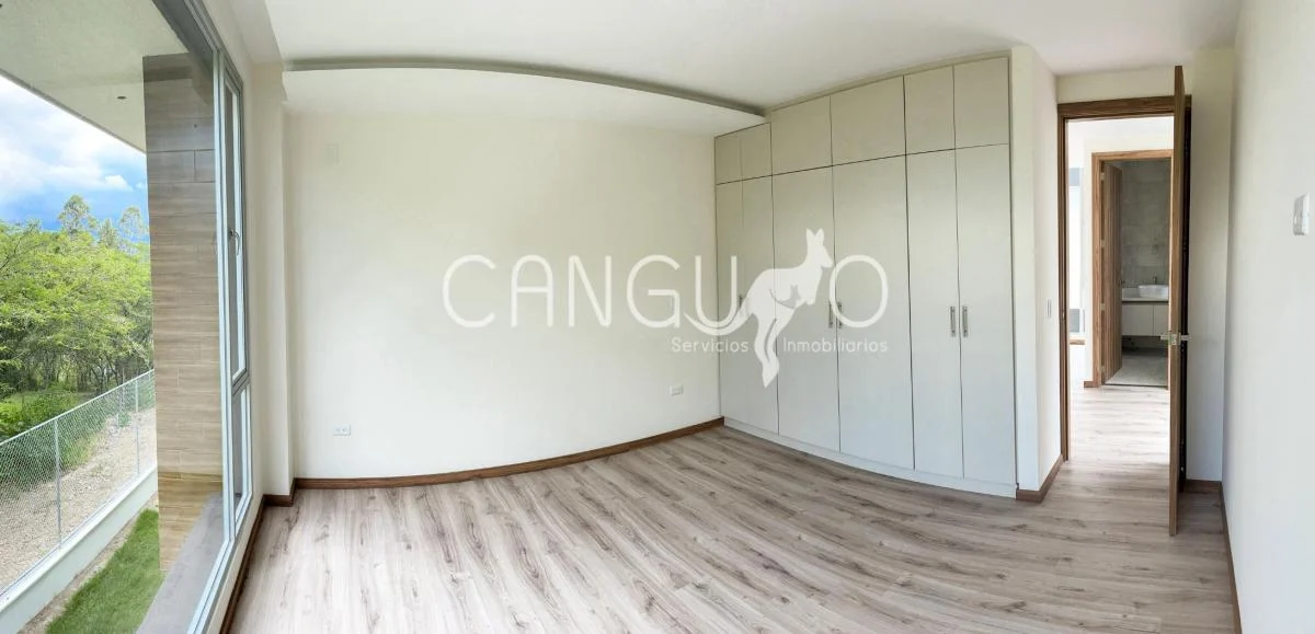 Casa moderna en venta Nayón Dormitorio #3