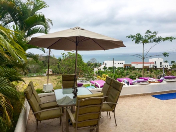 Terraza privada con vista panorámica en Same, Esmeraldas