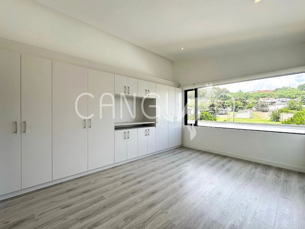 dormitorio-master-casa-arriendo-cumbaya
