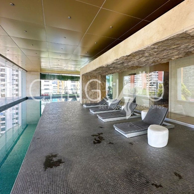 Piscina Cubierta YOO Quito