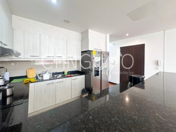 Cocina Americana con mesones de granito