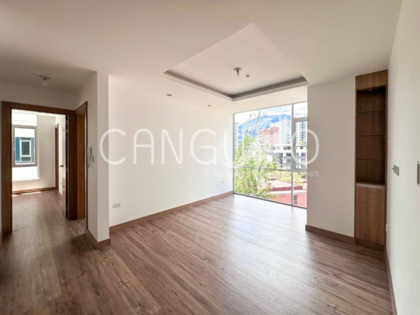 Sala Departamento a estrenar Av. 6 de Diciembre