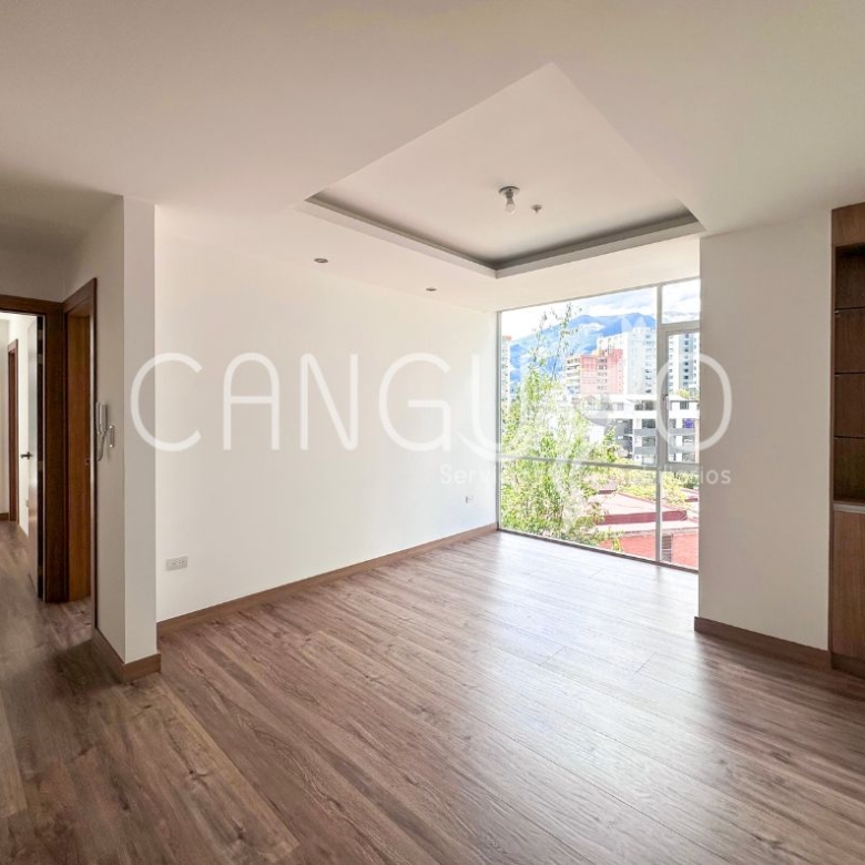 Sala Departamento a estrenar Av. 6 de Diciembre