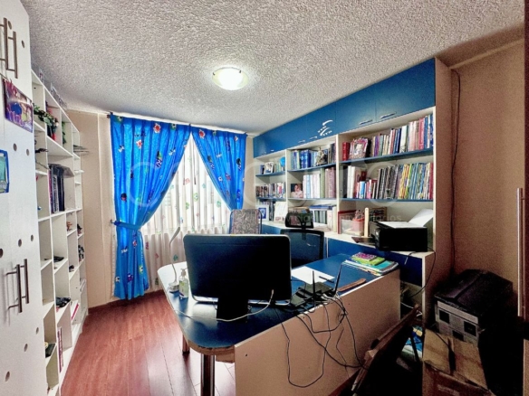 Estudio o habitación #4 casa en arriendo Mirasierra