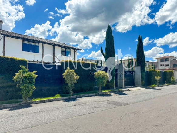 Cerramiento terreno en venta La Armenia Conocoto