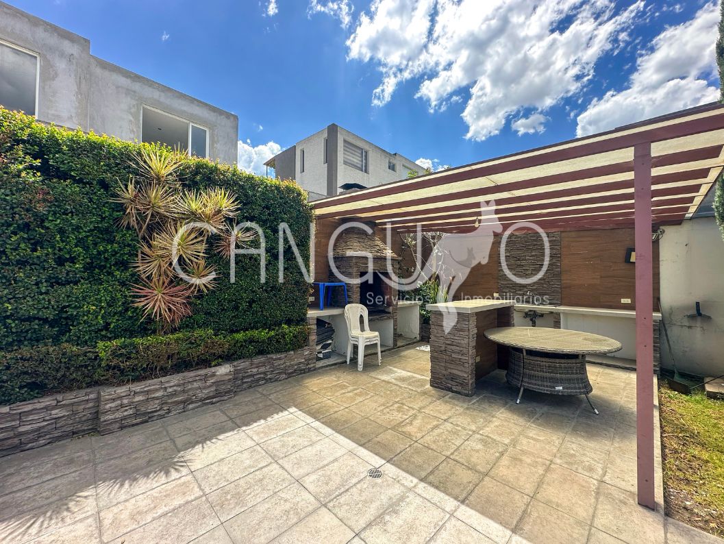 Area de Parrilla BBQ terreno en venta La Armenia Conocoto