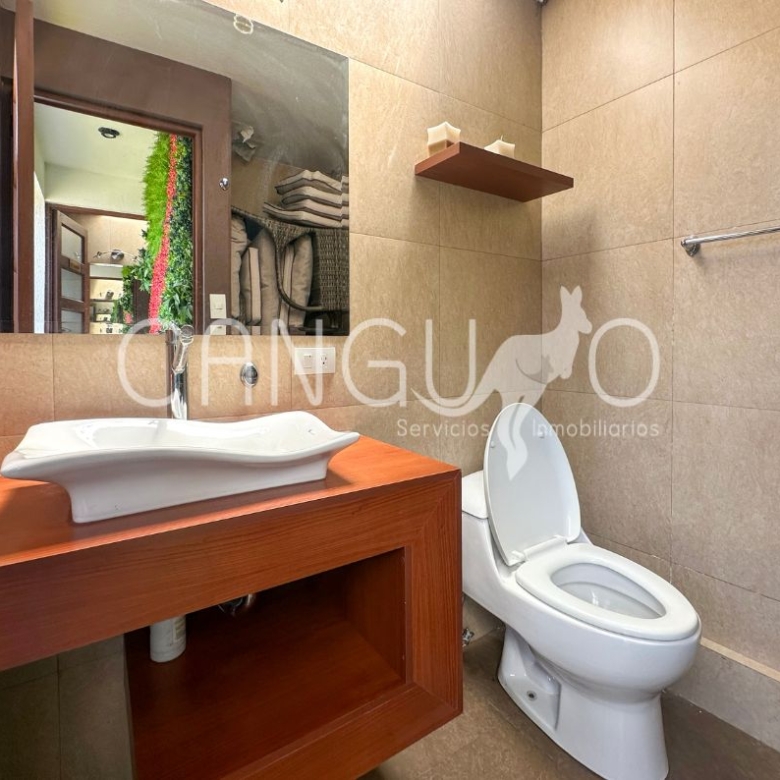 Baño social terreno en venta La Armenia Conocoto
