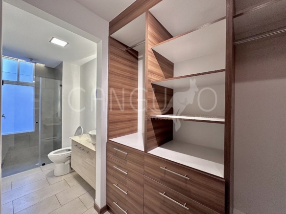 walk in closet Departamento en arriendo La Armenia
