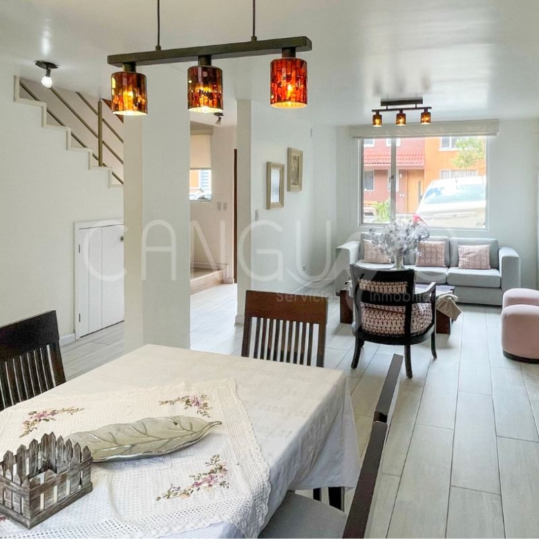 Comedot Casa en Venta Ponceano Quito