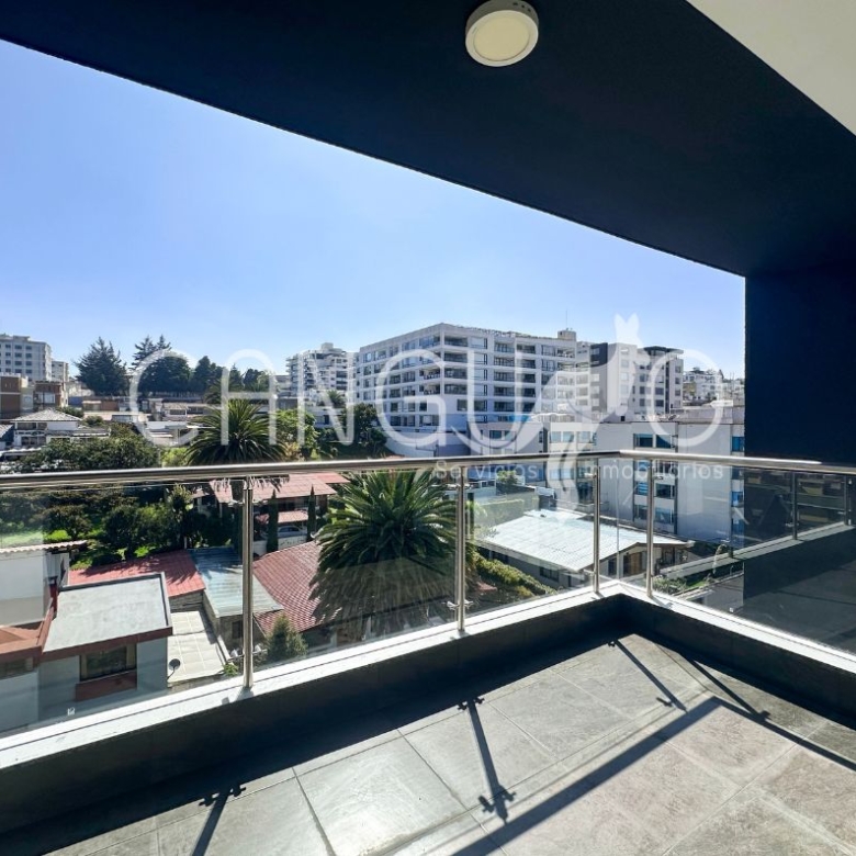 Balcón de Departamento en Venta Ponceano Alto con vidrio templado